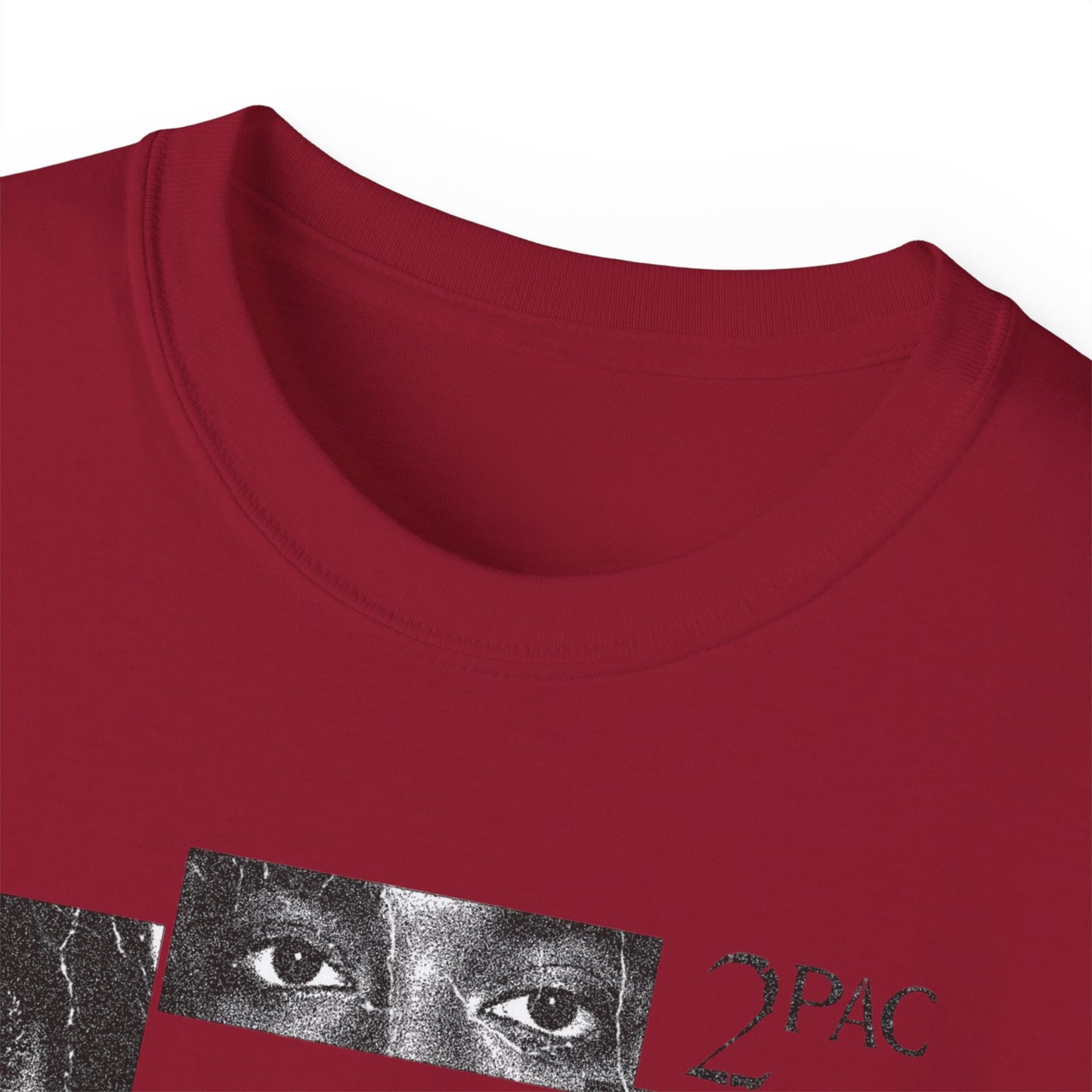 All eyes on me graphic T-shirt